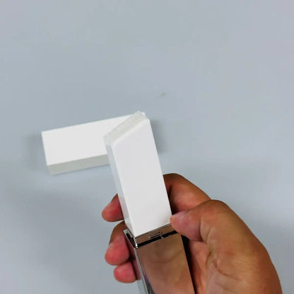 Colour-Changing Foundation Stick